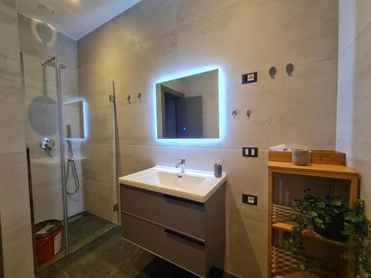 Rosemarine Villas Durres Bagian luar foto