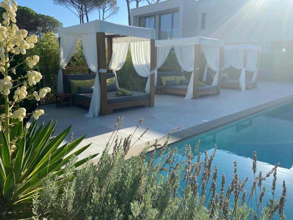 Rosemarine Villas Durres Bagian luar foto