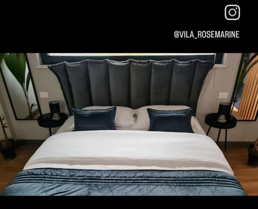 Rosemarine Villas Durres Bagian luar foto