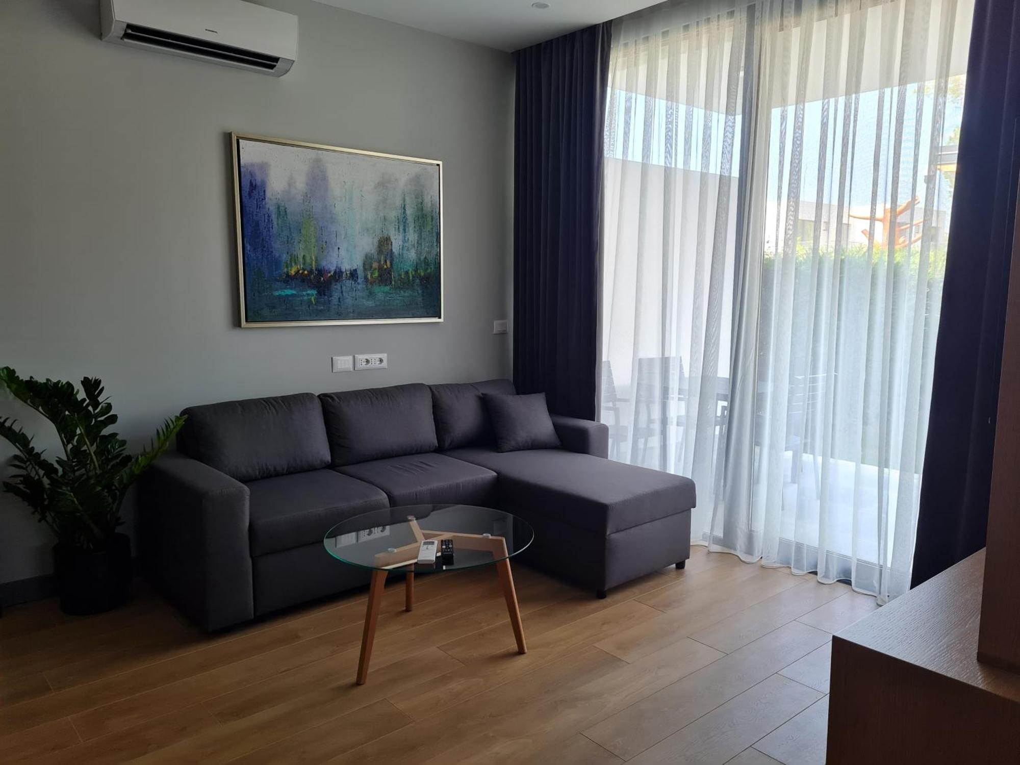 Rosemarine Villas Durres Bagian luar foto