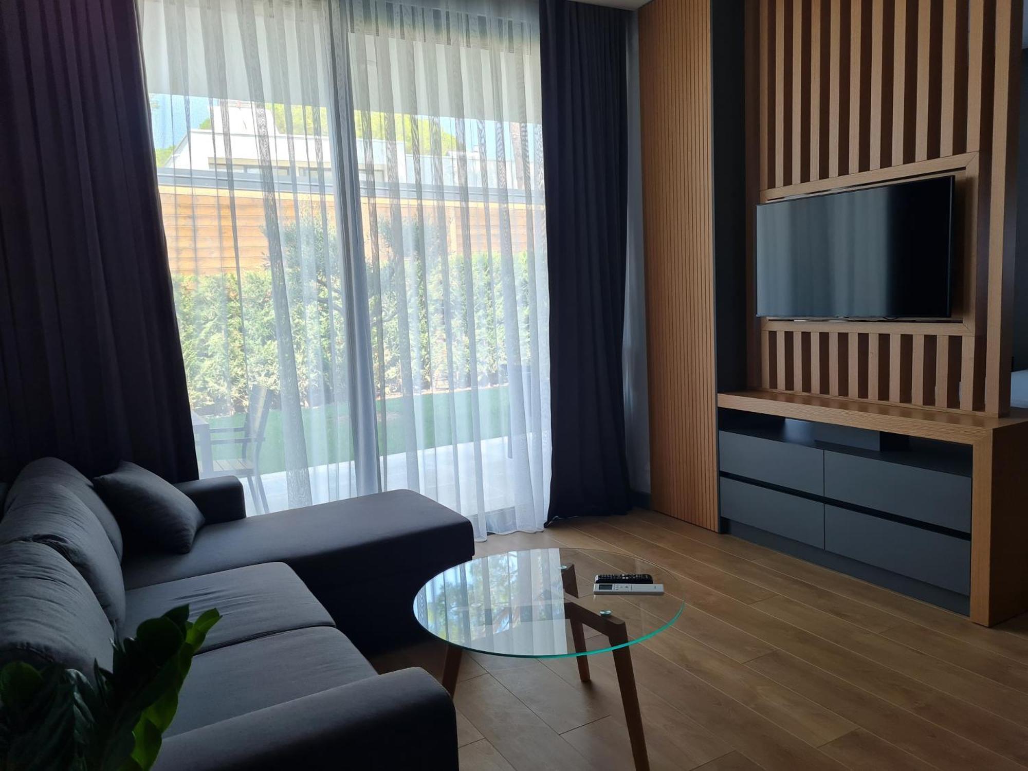 Rosemarine Villas Durres Bagian luar foto